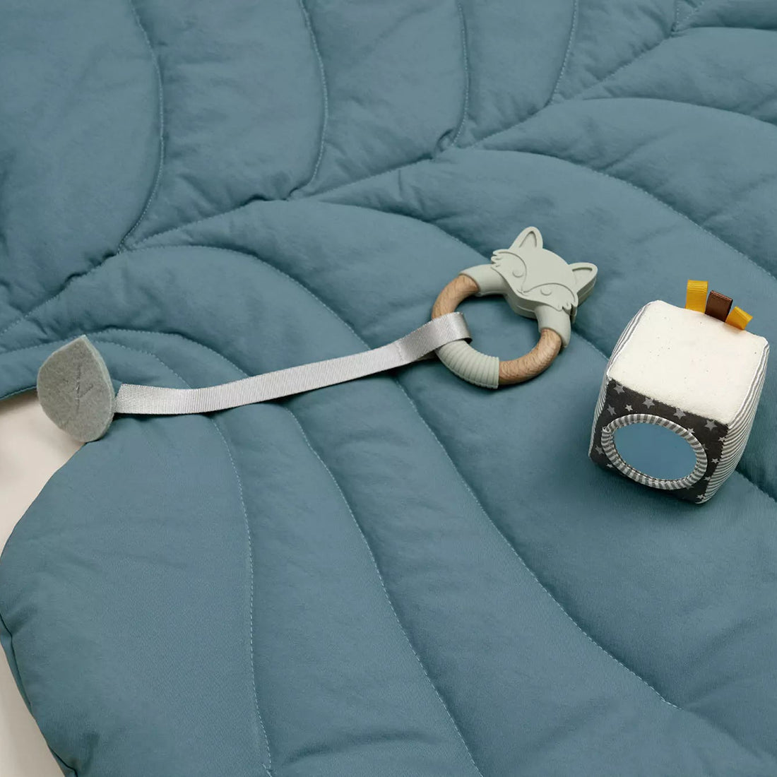 MiniDream Leaf Playmat for Baby - Blue